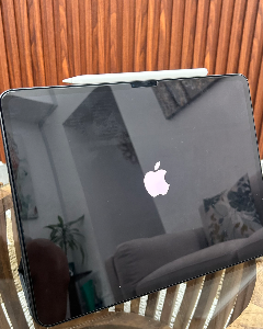 Apple iPad Pro 13” (M4) + Apple Pencil Pro