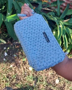 Floral crochet pouch 