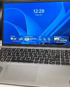 Dell Inspiron 15 3520